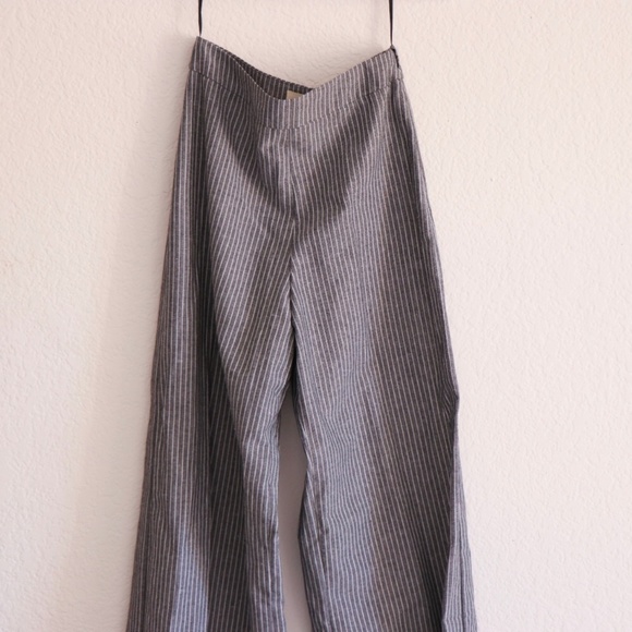 Two Piece Set: Cropped Top & Pants - Picture 2 of 3